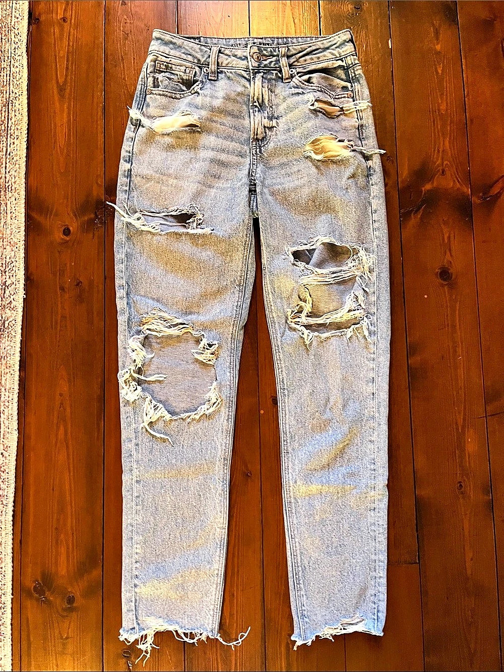 American Eagle Distressed ripped Jeans in Blue Size 0